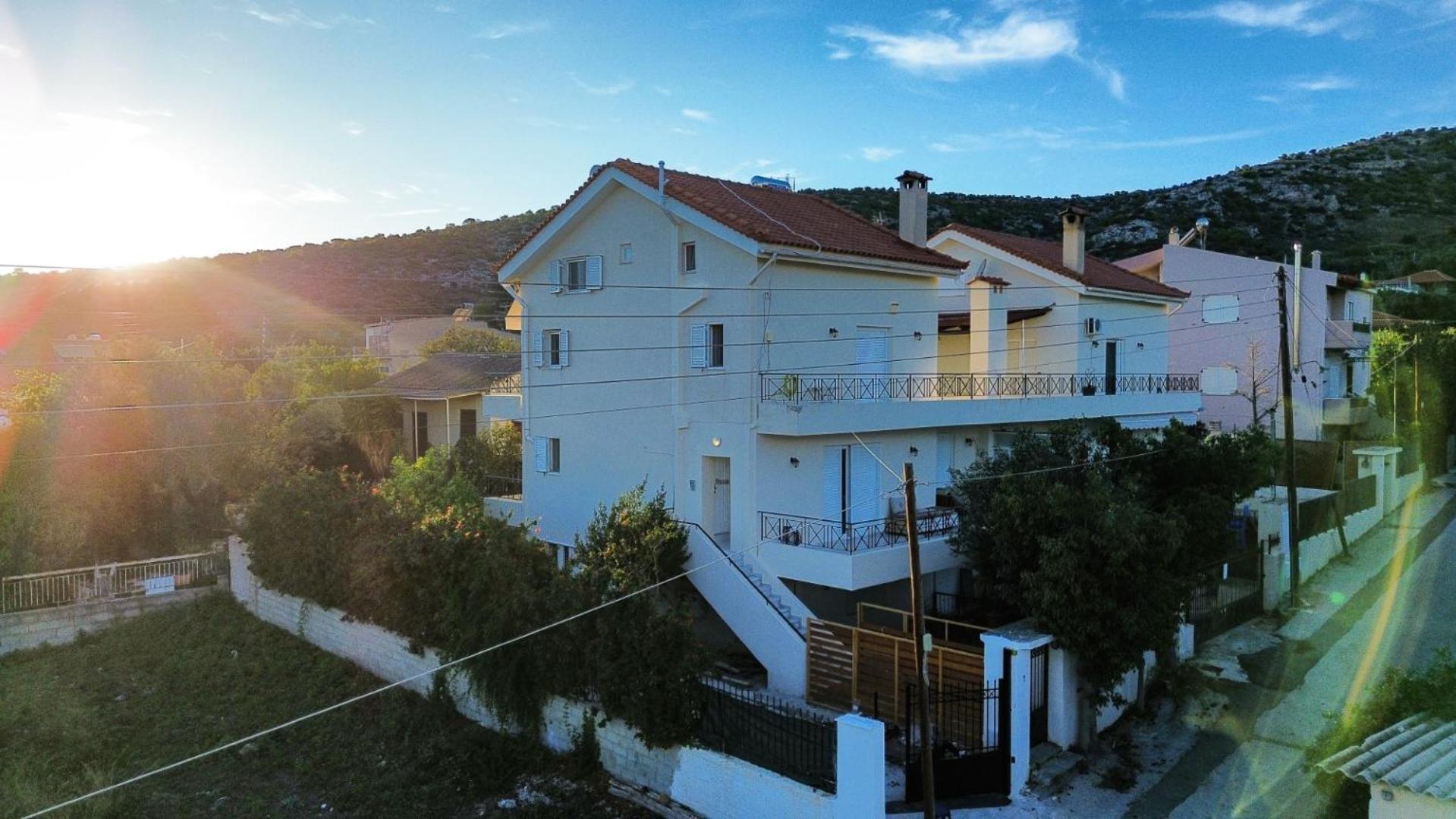 Beautiful Maisonette With A View To The Mountains And The Sea Agia Marina  外观 照片